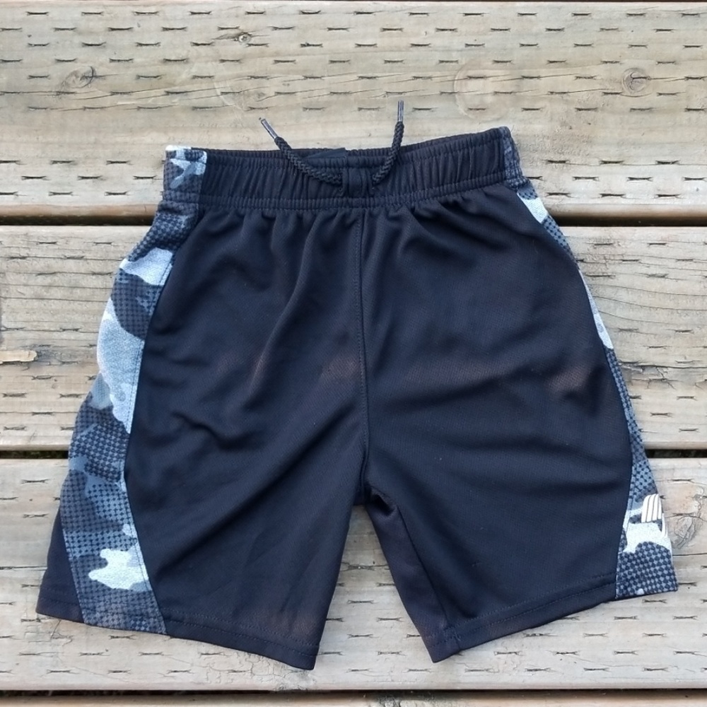 Sports shorts